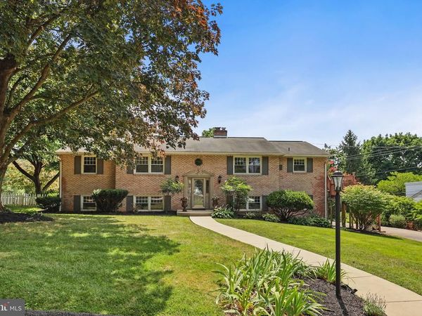 1390 ARLINGTON ROAD, YORK, PA 17403