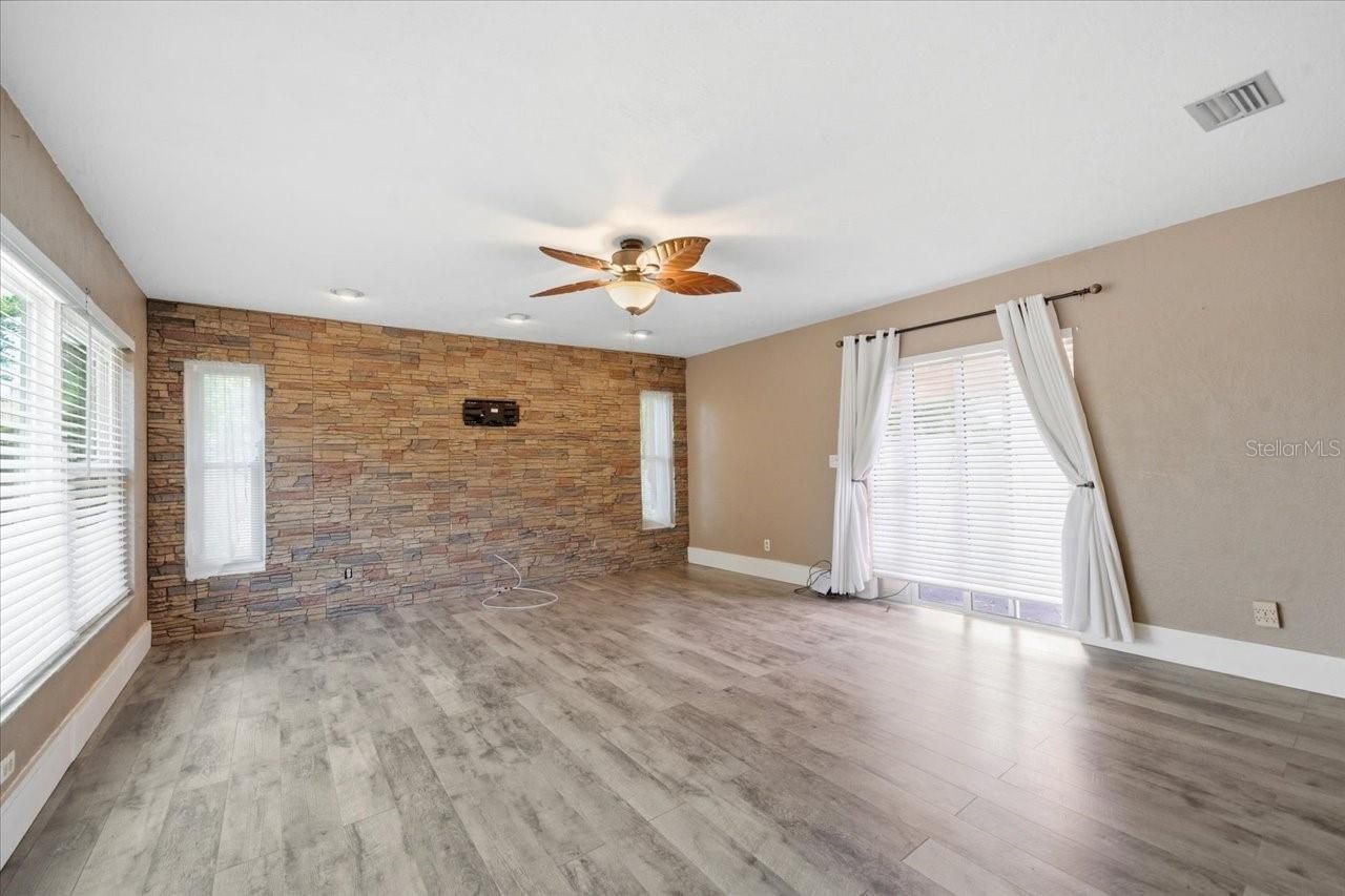 2087 59th Street N, Clearwater, FL 33760 Photo