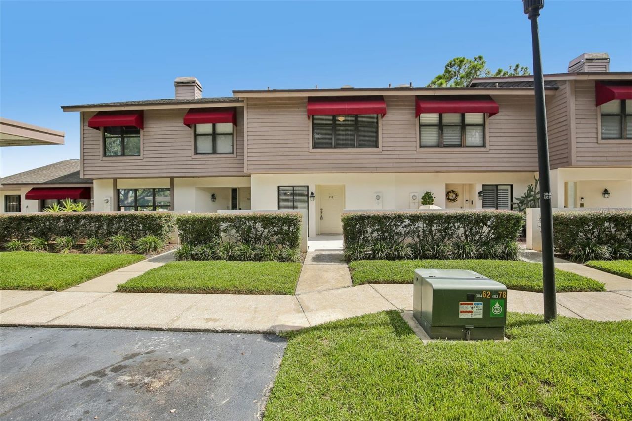 717 Oak Park Place, Brandon, FL 33511 Main Photo