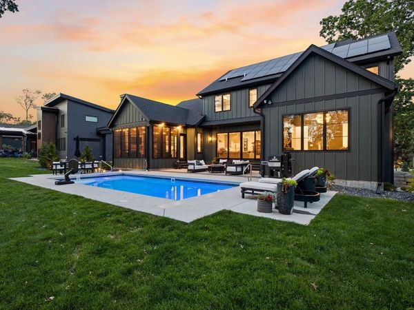 4937 Championship Circle, Middleton, WI 53597