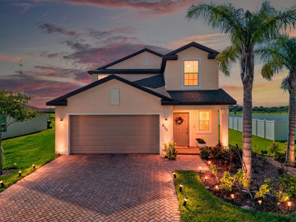 950 Bent Creek Drive, Fort Pierce, FL 34947