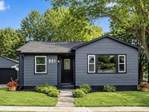 901 Clark STREET, Watertown, WI 53094