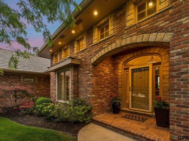 18540 Shadow Ridge Drive, Omaha, NE 68130