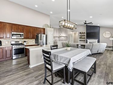 10817 S 111 Street, Papillion, NE 68046