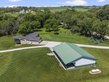 4901 W Stagecoach Road, Hallam, NE 68368