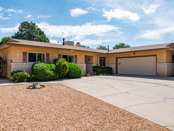 1612 Boatright Drive NE, Albuquerque, NM 87112