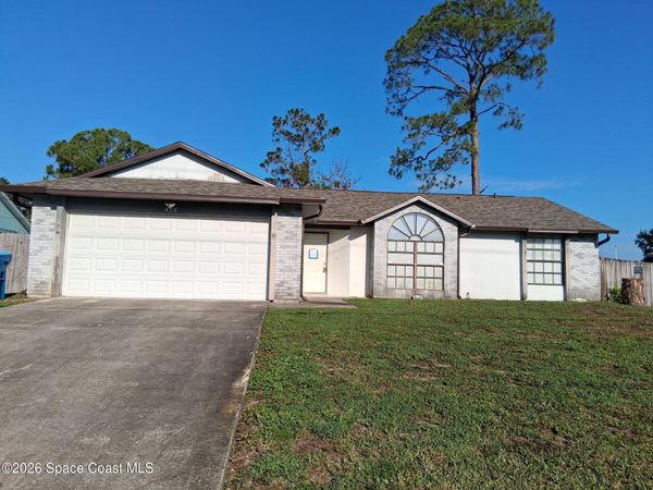 426 Jupiter Boulevard NW , Palm Bay, FL 32907