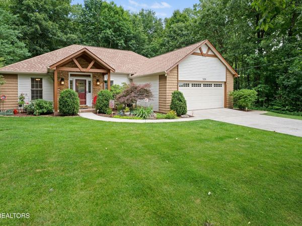 538 Snead Drive , Crossville, TN 38558