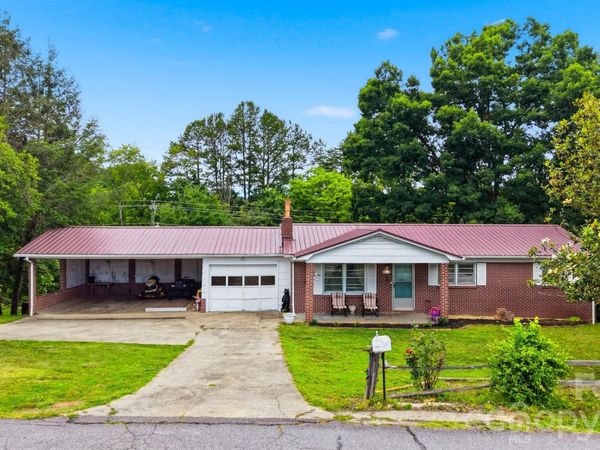 4219 Benfield Drive , Hudson, NC 28638