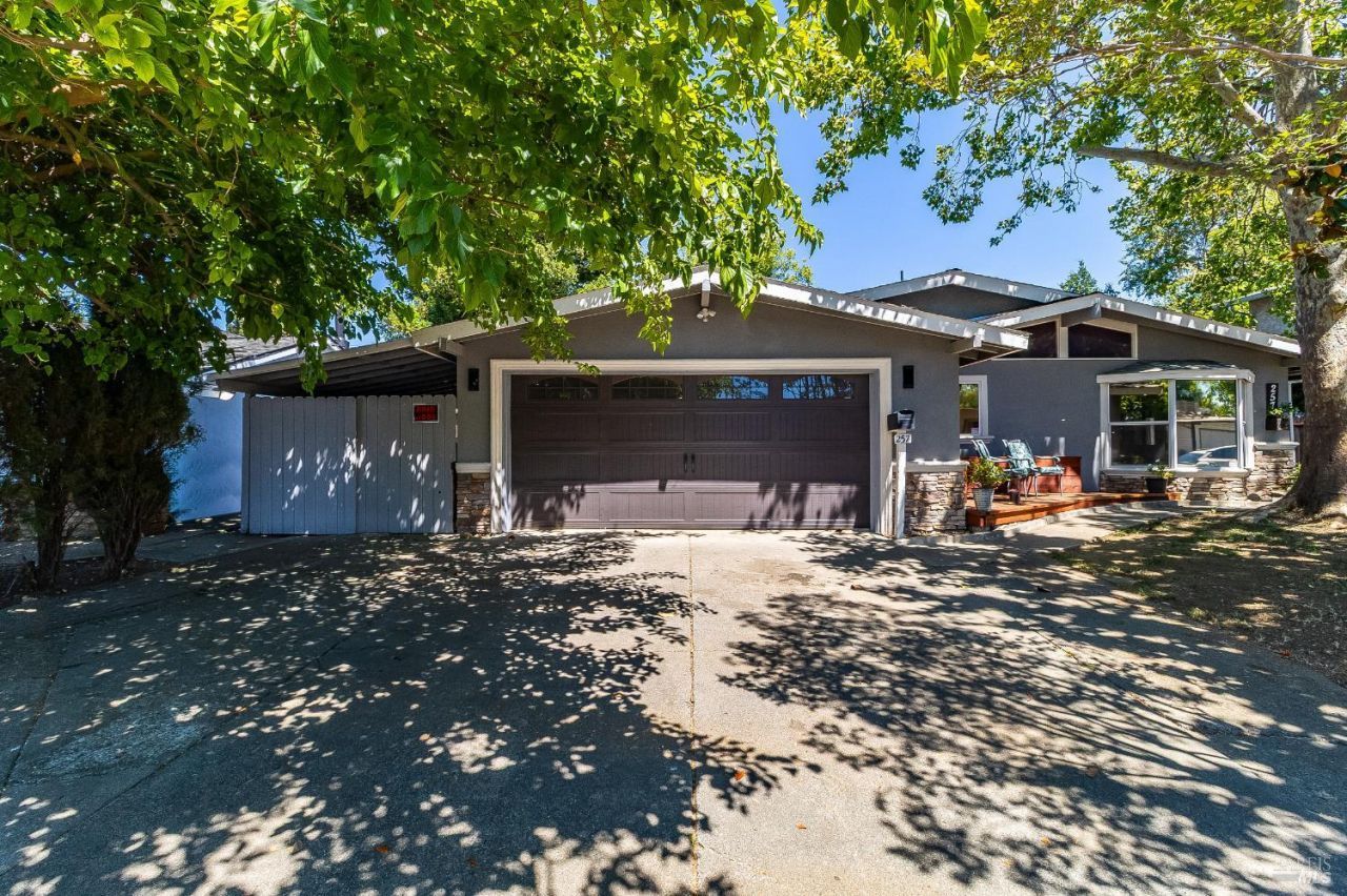 257 Cedar Street, Vacaville, CA 95688 Main Photo