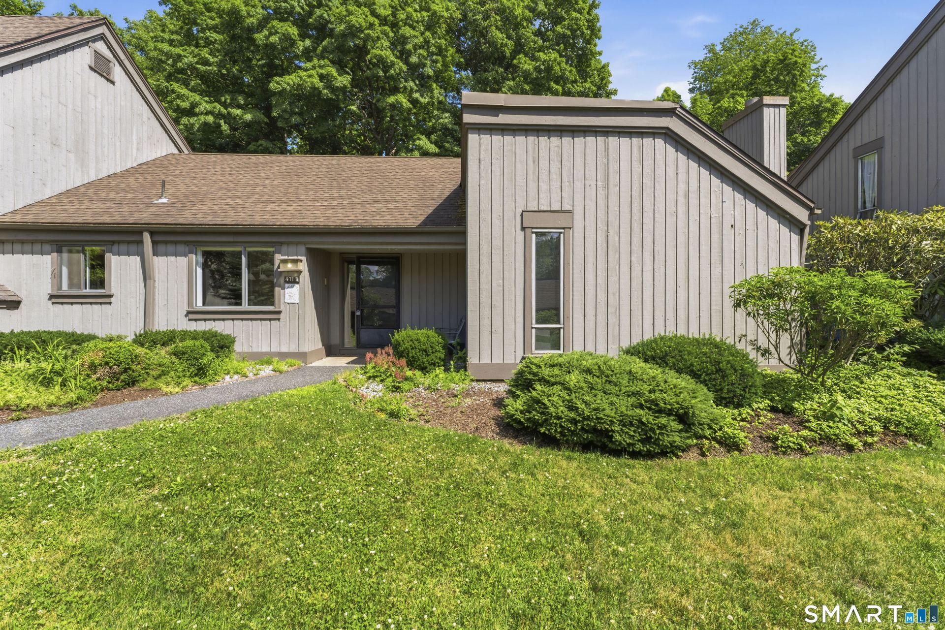 471 Heritage, Unit B, Southbury, CT 06488 Main Photo