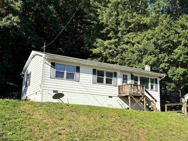 92 Anglin Run Drive, Philippi, WV 26416