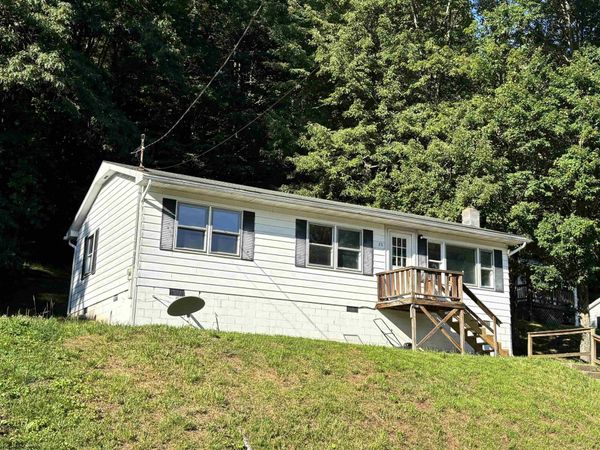 92 Anglin Run Drive, Philippi, WV 26416