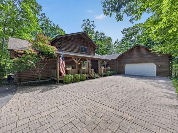 10231 Mountain View Trail, Canadian Lakes, MI 49346