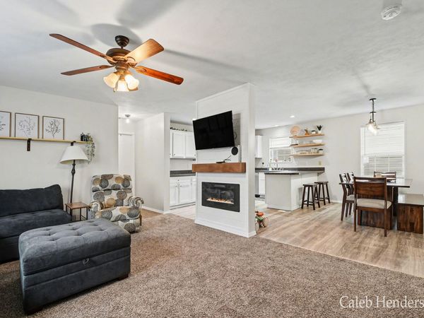 1131 Glasgow Avenue, Wayland, MI 49348