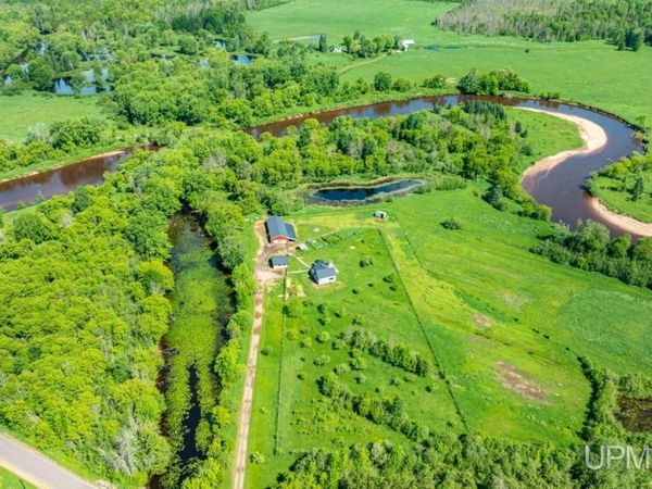 12195 Froberg Road, Baraga Twp, MI 49908