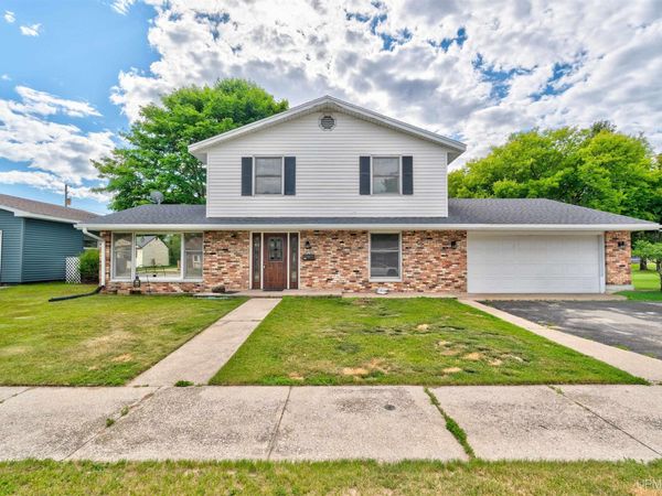 141 New Delta Avenue, Manistique, MI 49854