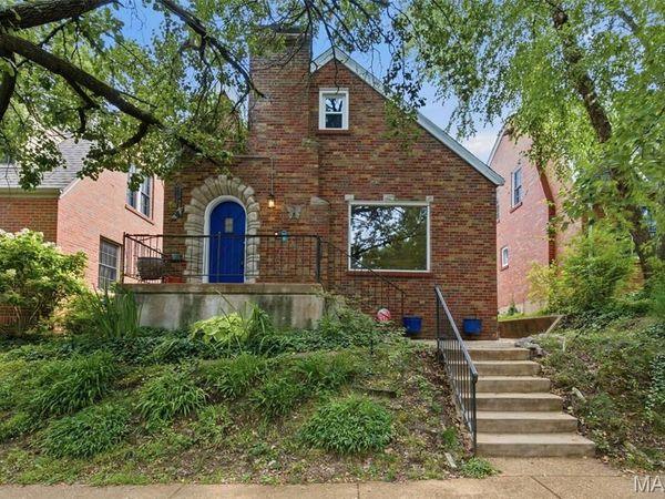 6528 Pernod Avenue , St Louis, MO 63139