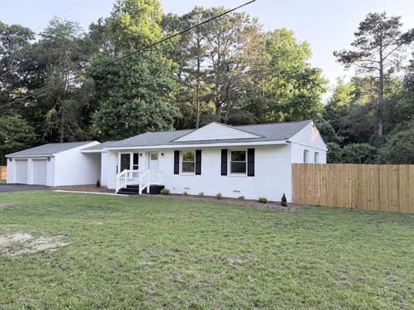 8060 Pinetta Road , Gloucester, VA 23601