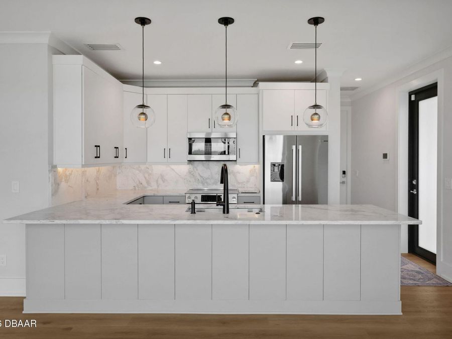 Property Image 101
