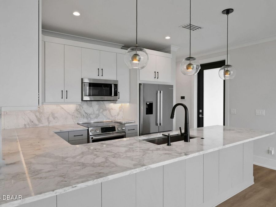 Property Image 102