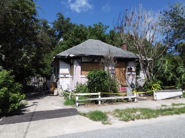 230 S Lincoln Street, Daytona Beach, FL 32114