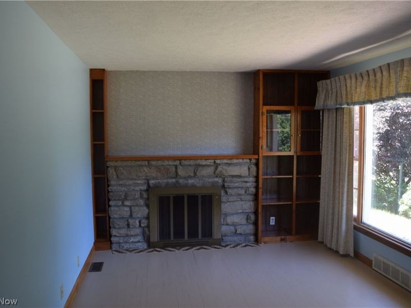 5040 2nd Street NW, Canton, OH 44708 Photo 6