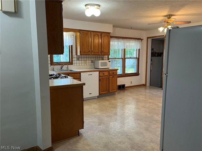 5040 2nd Street NW, Canton, OH 44708 Photo 9