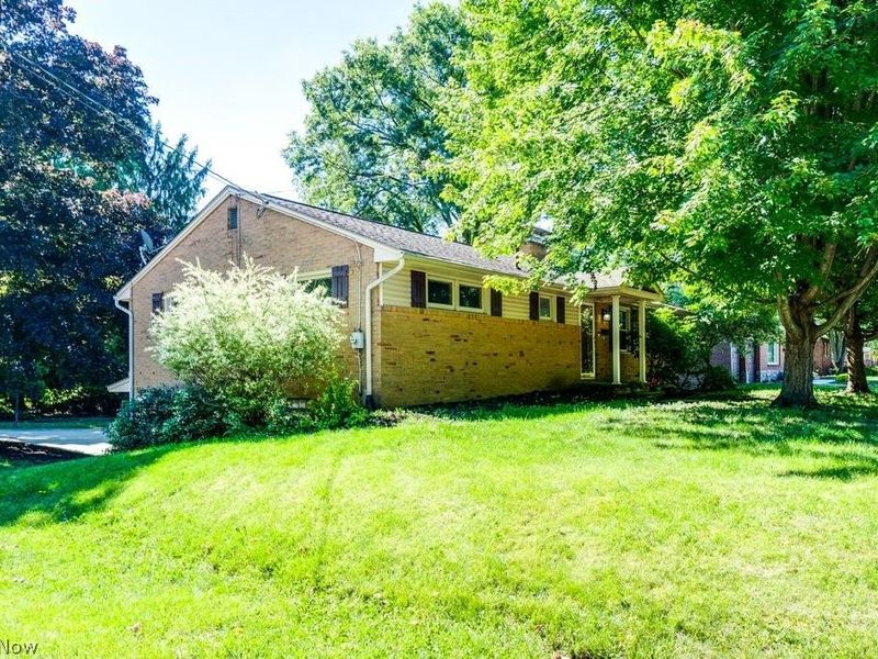 904 Woodside Avenue SE, North Canton, OH 44720 Photo 3