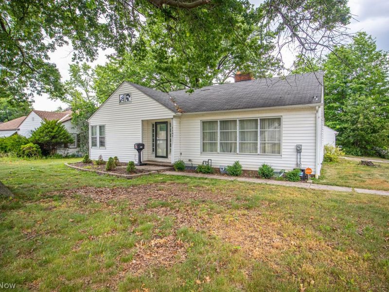 1107 Brandon Road Road, Cleveland, OH 44112 Photo 4