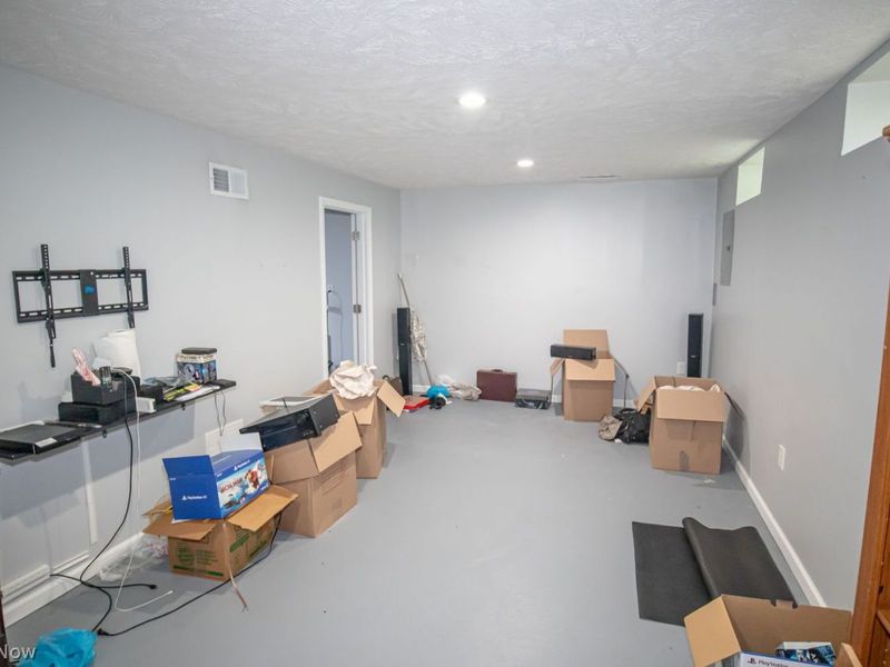 1107 Brandon Road Road, Cleveland, OH 44112 Photo 5