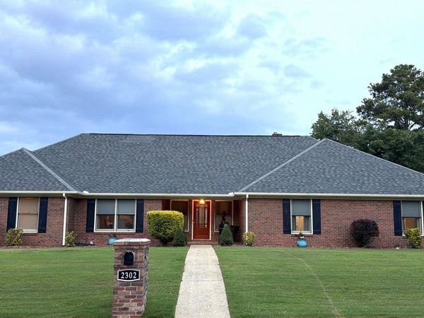 2302 Shelburne Avenue SW, Decatur, AL 35603
