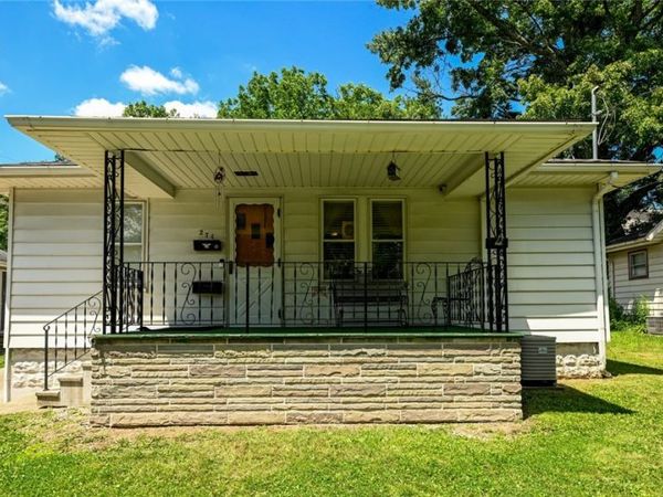 274 E Park Boulevard , Akron, OH 44305