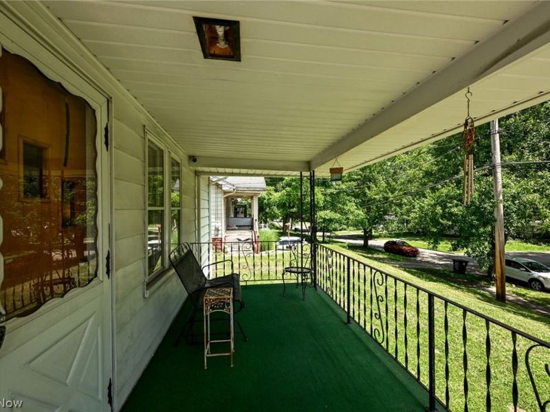 274 E Park Boulevard, Akron, OH 44305 Photo 2