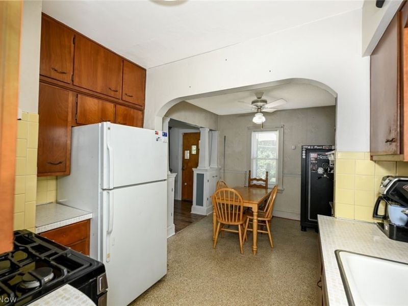 274 E Park Boulevard, Akron, OH 44305 Photo 26