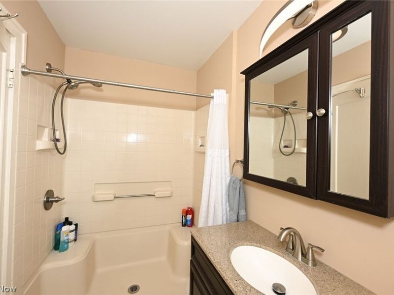 274 E Park Boulevard, Akron, OH 44305 Photo 30