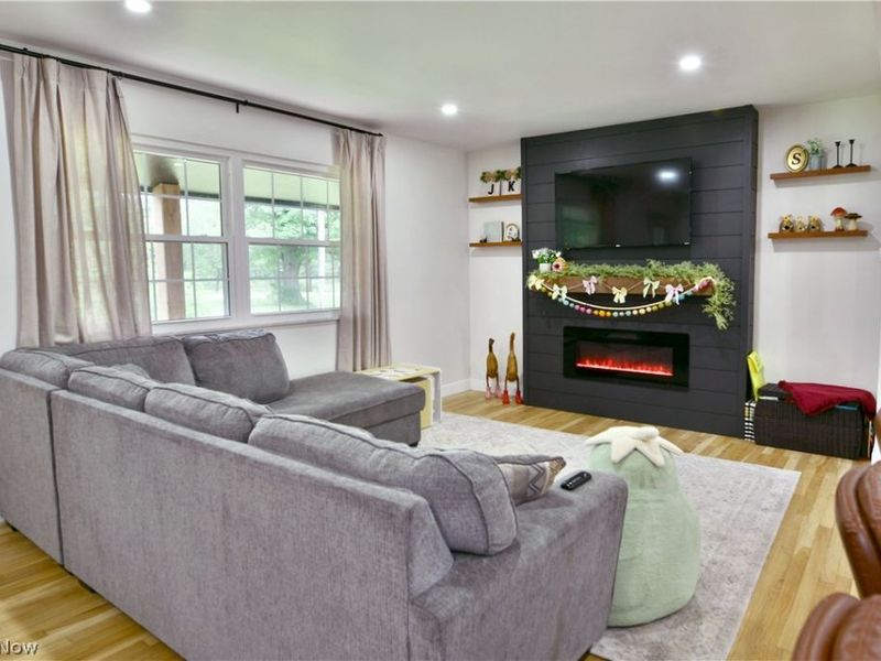 972 Wilson Sharpsville Road, Cortland, OH 44410 Photo 15
