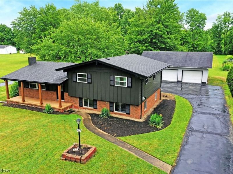 972 Wilson Sharpsville Road, Cortland, OH 44410 Photo 2
