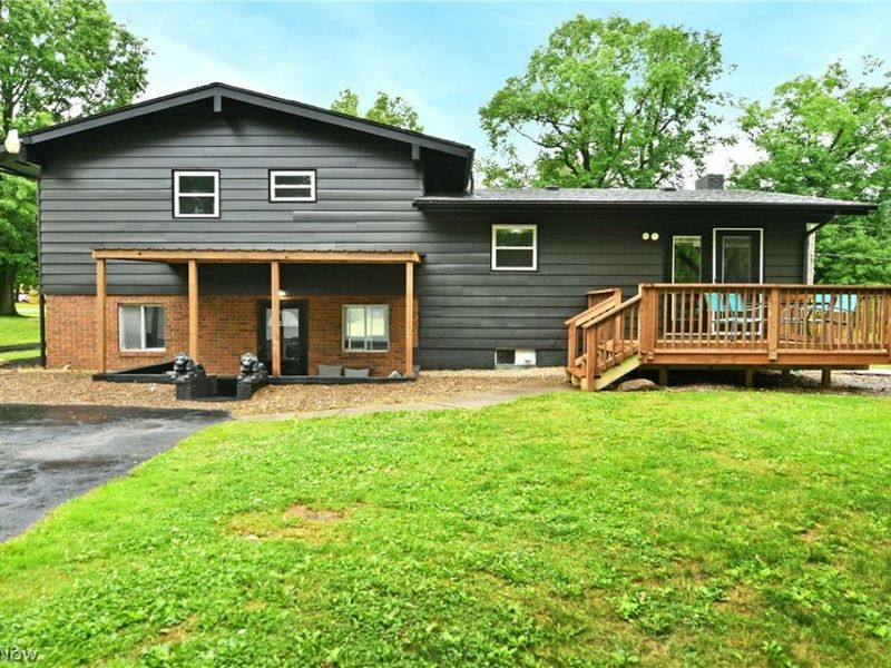 972 Wilson Sharpsville Road, Cortland, OH 44410 Photo 5