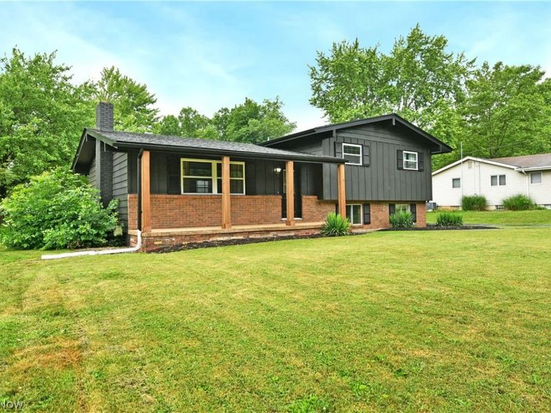 972 Wilson Sharpsville Road, Cortland, OH 44410 Photo 6