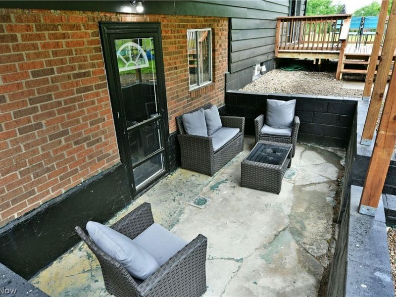 972 Wilson Sharpsville Road, Cortland, OH 44410 Photo 7