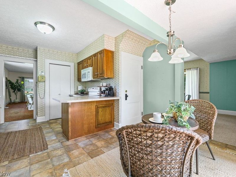 10201 McCallum Avenue NE, Alliance, OH 44601 Photo 3