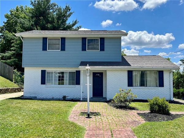 126 Hereford Drive, Oakdale, PA 15071