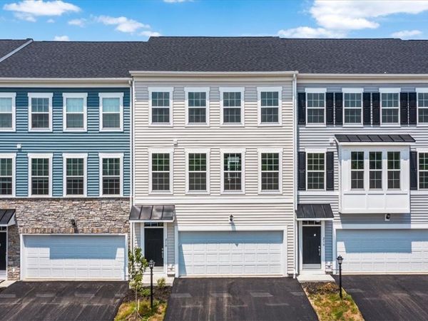 218 Truth Cir, Harmony, PA 16037
