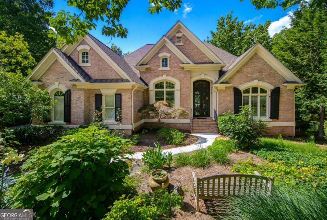 7090 Laurel Oak Drive, Suwanee, GA 30024 Main Photo