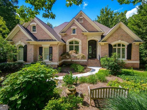 7090 Laurel Oak Drive, Suwanee, GA 30024