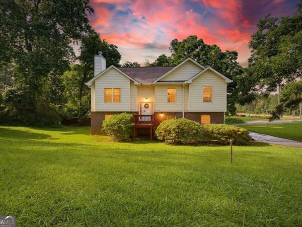 3405 Ravenwood Drive, Atlanta, GA 30349