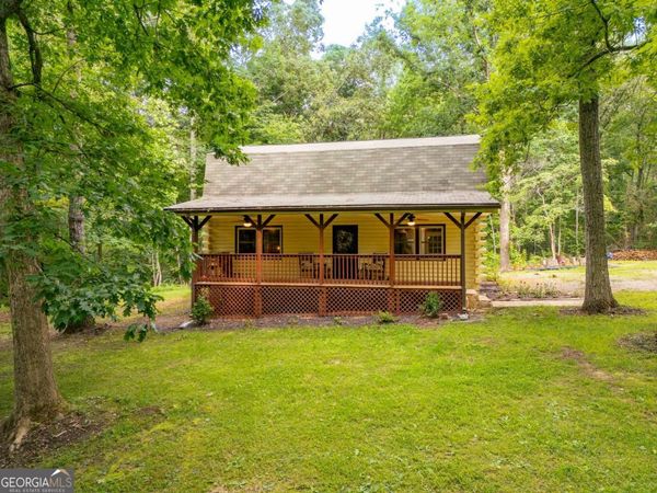 465 Waters Edge Drive, Clarkesville, GA 30523