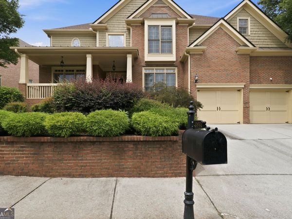4530 Oak Brook Drive SE, Smyrna, GA 30082