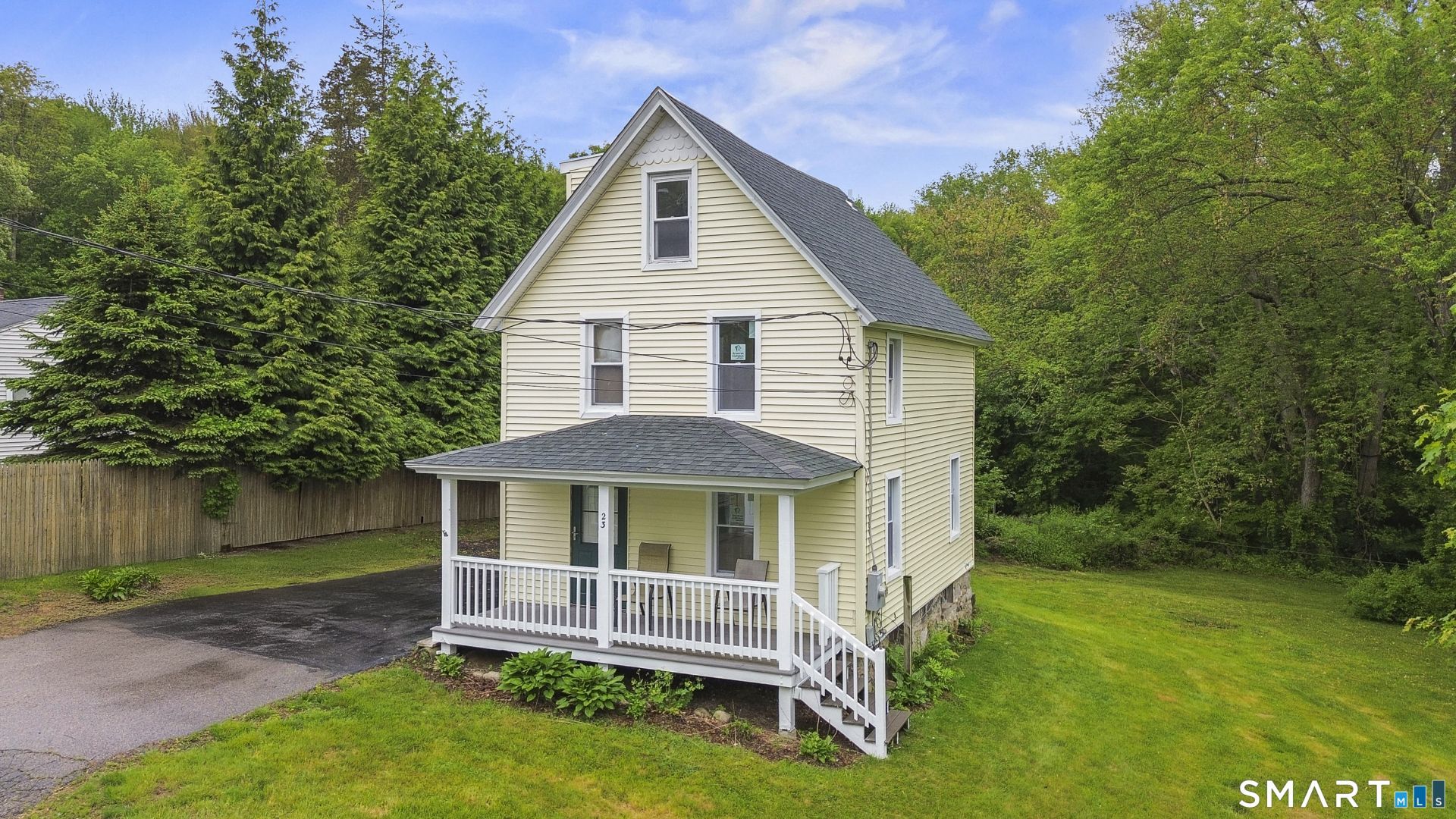 23 James, Waterford, CT 06375 Main Photo
